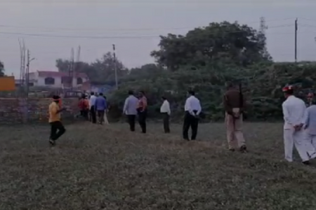 मुक्त कराई गई सरकारी जमीन, 15 वर्षों से काबिज थे पूर्व चेयरमैन