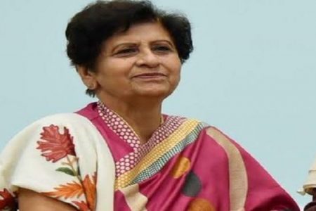 स्वच्छता कर्मियों की आरती उतार बोलीं महापौर ,-‘सफाईकर्मी नहीं आप तो दूत है’