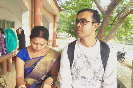 बांग्लादेश की युवती से फेसबुक पर हुई दोस्ती,फिर अंधे प्यार ने किया ये…