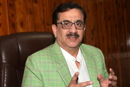 वसीम रिजवी पर ड्राइवर की पत्नी ने लगाया दुष्कर्म व अश्लील वीडियो बनाने ​का आरोप…