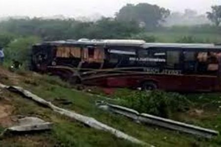 कन्नौज में भीषण सड़क हादसा, छह की मौत, 40 से ज्यादा घायल