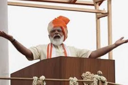 लड़कियों की शादी की उम्र को लेकर हो सकता है बड़ा फैसला, PM मोदी ने दिए संकेत