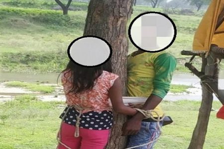 खेत में प्रेमी-युगल को आपत्तिजनक हालत देख लोगों ने पार की हैवानियत की सारी हदें