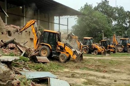 डायनामाइट से ध्वस्त होंगी माफिया अतीक अहमद की बिल्डिंग