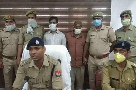 अवैध हथियार बनाने वाली फैक्ट्री का पर्दाफाश, भारी मात्रा में तमंचे बरामद