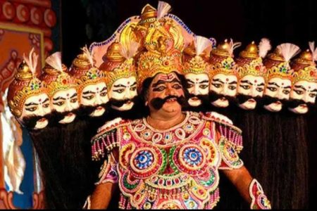 अयोध्या रामलीला में रावण के घर से आयेगी लंकेश की पोशाक