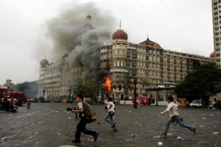 26/11 हमले की 12वीं बरसी पर शहीदों को नमन कर रहा है पूरा देश