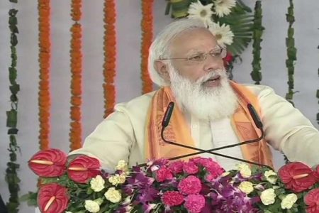 PM मोदी ने काशी को दी करोड़ो की सौगात, योगी सरकार की जमकर तारीफ