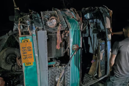 Odisha road accident: दो बसों की भीषण भिड़ंत में10 लोगों की मौत, कई घायल