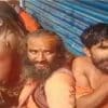 Bengal-sadhus-beating