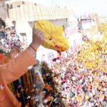 Yogi played Holi