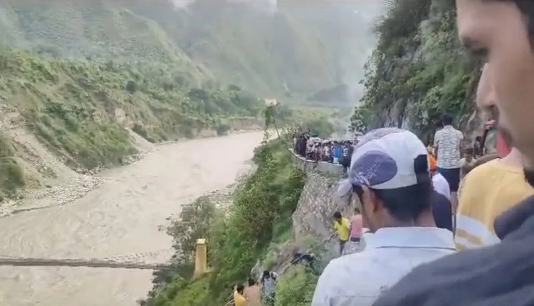rudraprayag-bus-accident-uttrakhand.jpg