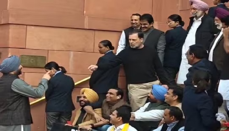 Rahul Gandhi vs Ravneet Bittu