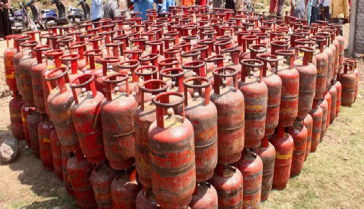 gas-cylinder-black-marketing