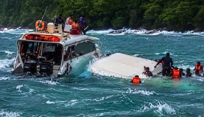 vietnam-boat-capsize