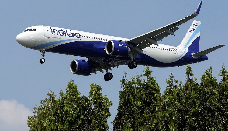 कोलकाता से 224 यात्रियों को लेकर जा रहा IndiGo विमान का इंजन हुआ फेल ! मचा हड़ंकप