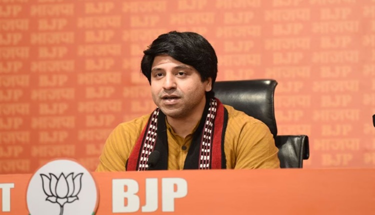 शहजाद पूनावाला ने BJP से दिया इस्तीफा , क्या राजनीति से हो गया मोहभंग